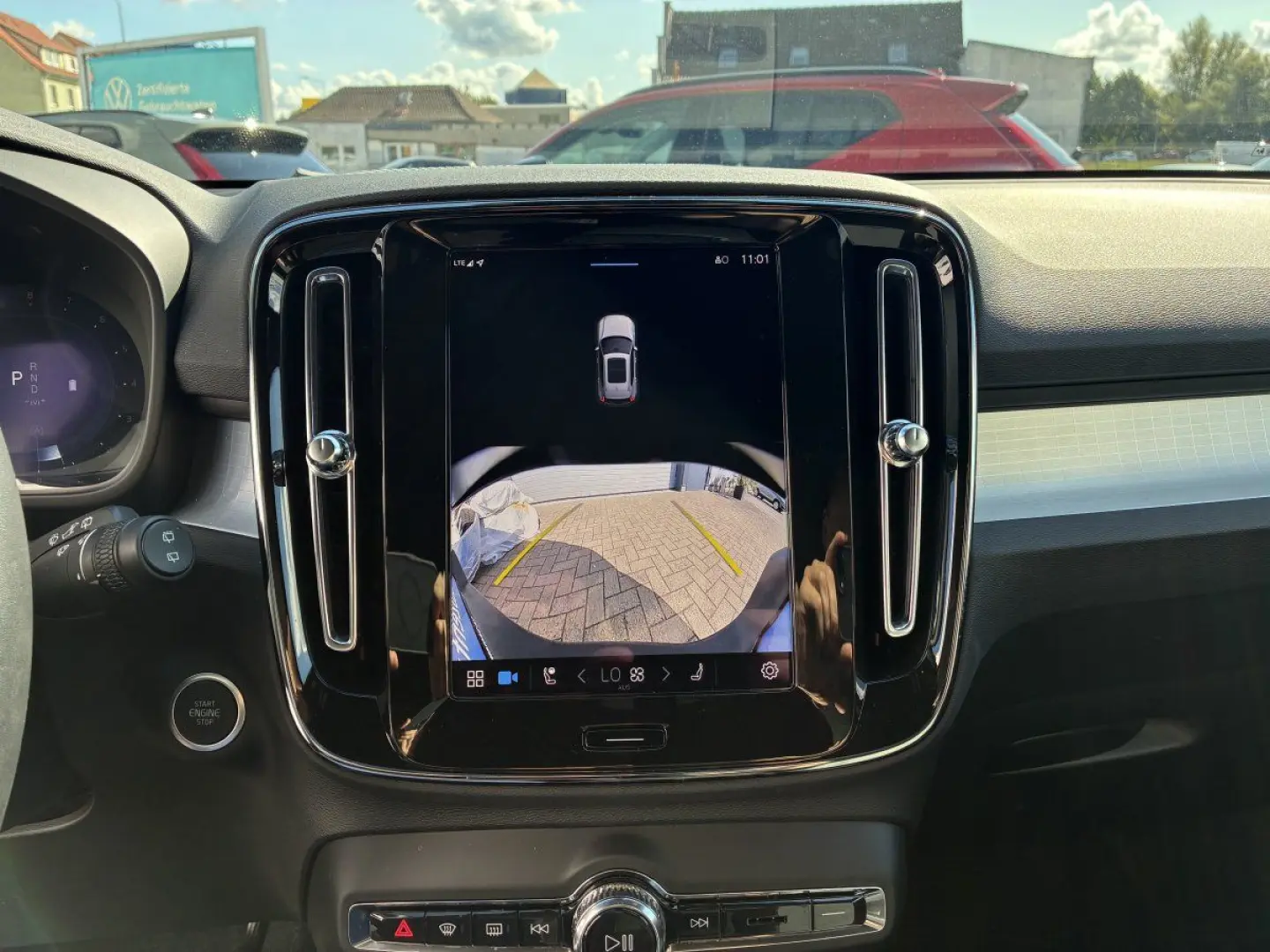 XC40 B4 Plus Dark 8-Fach Aktionspreis