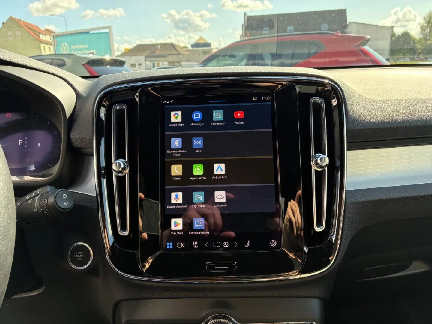 XC40 B4 Plus Dark 8-Fach Aktionspreis