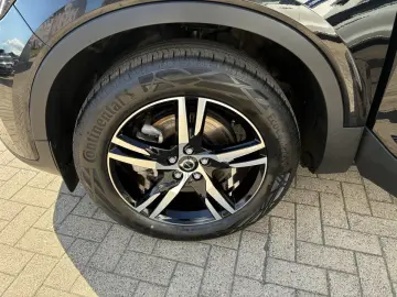 XC40 B4 Plus Dark 8-Fach Aktionspreis