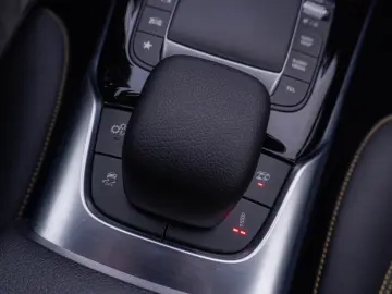 MERCEDES BENZ A 45 S