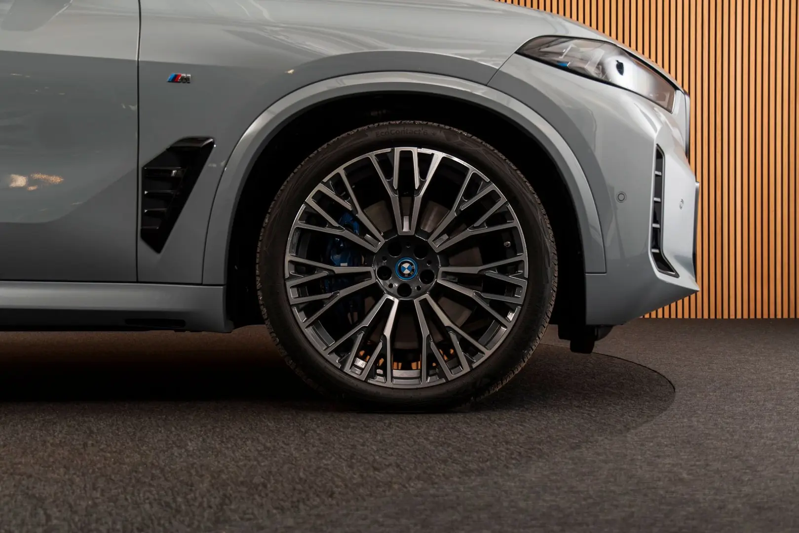 X5 Xdrive50e M-SPORT-MASSAGE-TOWB-22 -CARBON