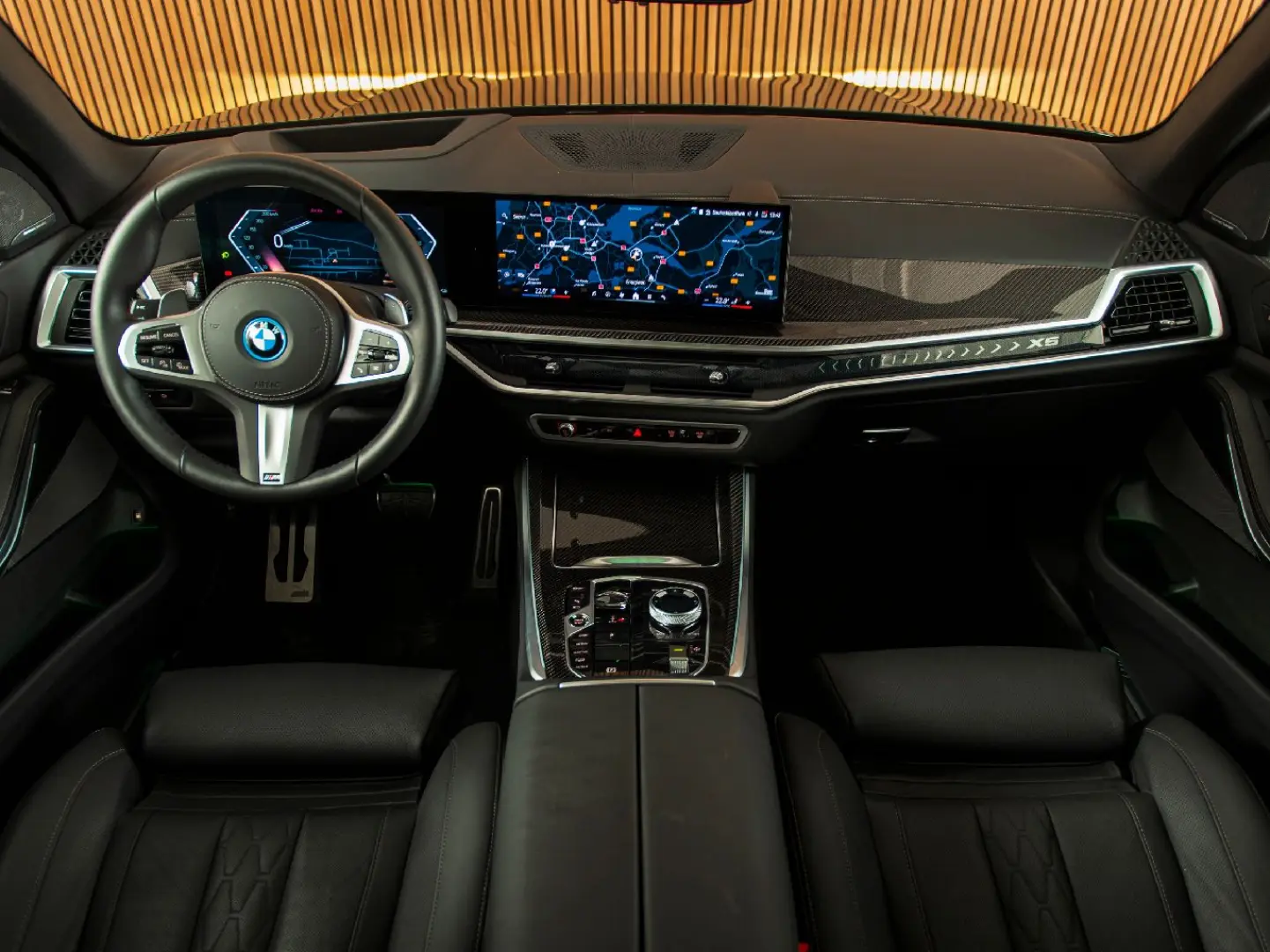 X5 Xdrive50e M-SPORT-MASSAGE-TOWB-22 -CARBON