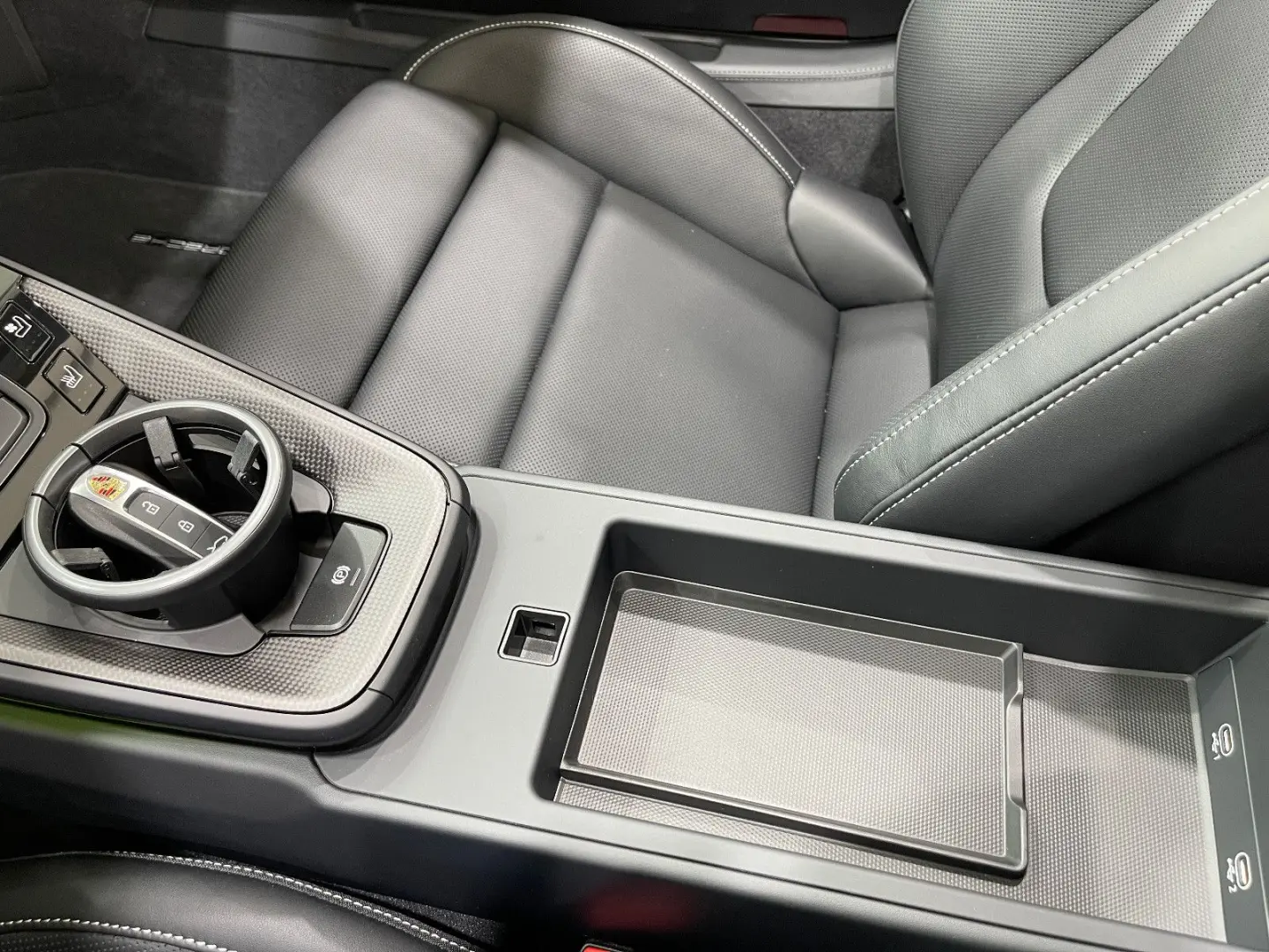 992 911 Carrera 4 GTS Cabrio Lift Carbon Burmest