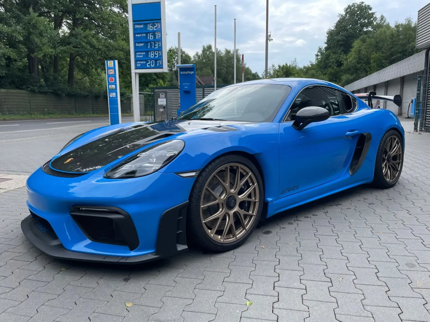 Cayman GT4 RS Clubsport Weissach Lift Approved