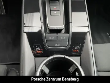 911 Carrera 4 GTS Schiebedach 18W BOSE RFK