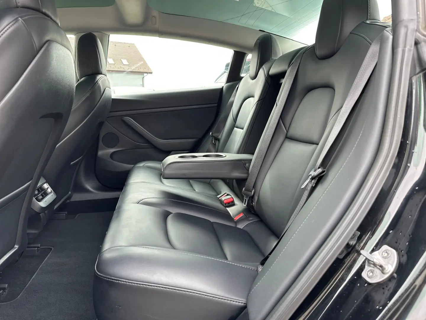 Tesla Model 3 Performance