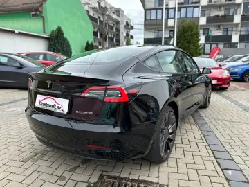 Tesla Model 3 Performance