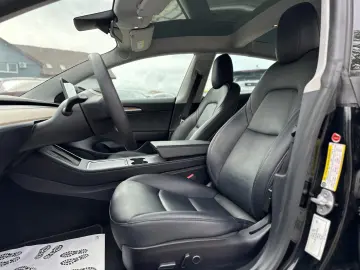 Tesla Model 3 Performance