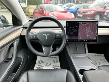 Tesla Model 3 Performance