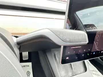 Tesla Model 3 Performance