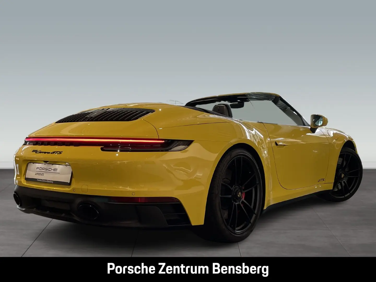 911 Carrera GTS Cabriolet Lift Matrix SurroundVi