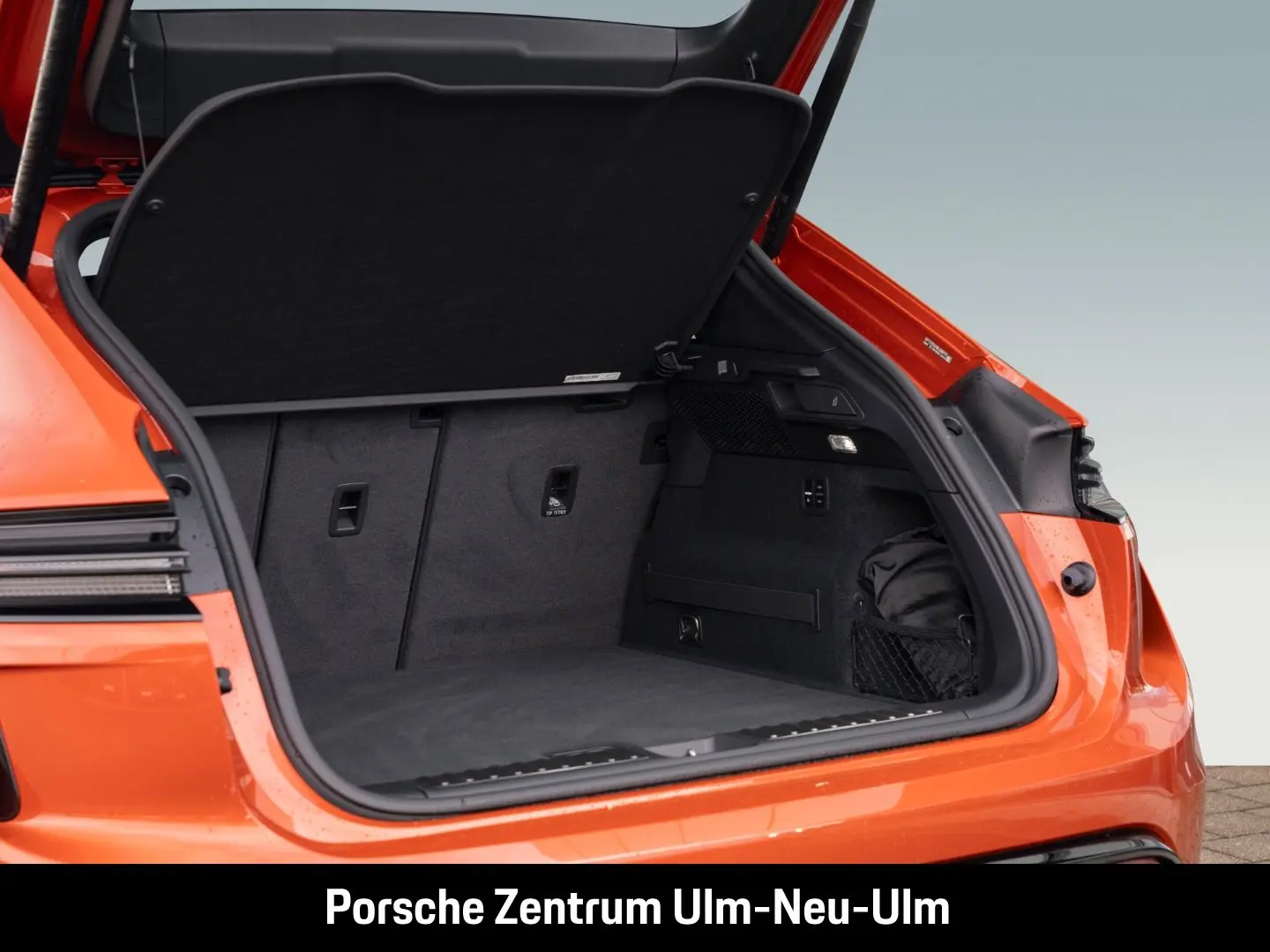 Macan Turbo Burmester HA-Lenkung InnoDrive LED