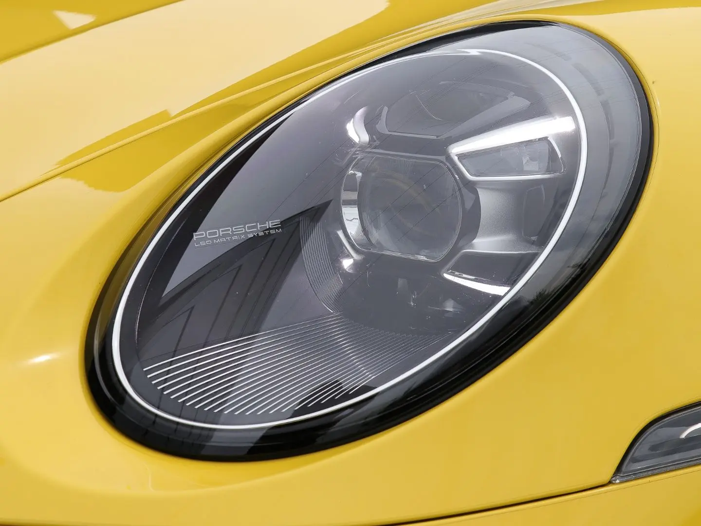 992 911 Turbo Cabriolet Burmester LED-Matrix