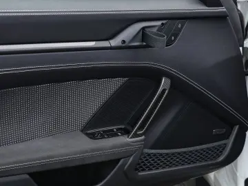 992 911 GT3 RS Weissach-Paket BOSE LED-Matrix