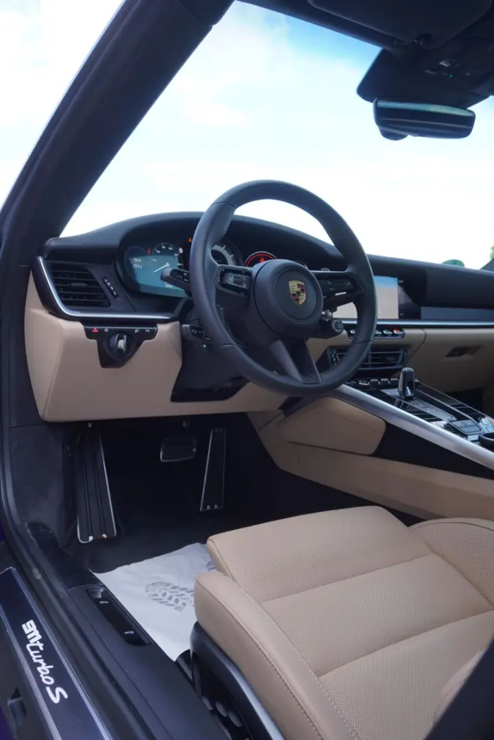 992 Turbo S Sport Design Lift Burmester PASM