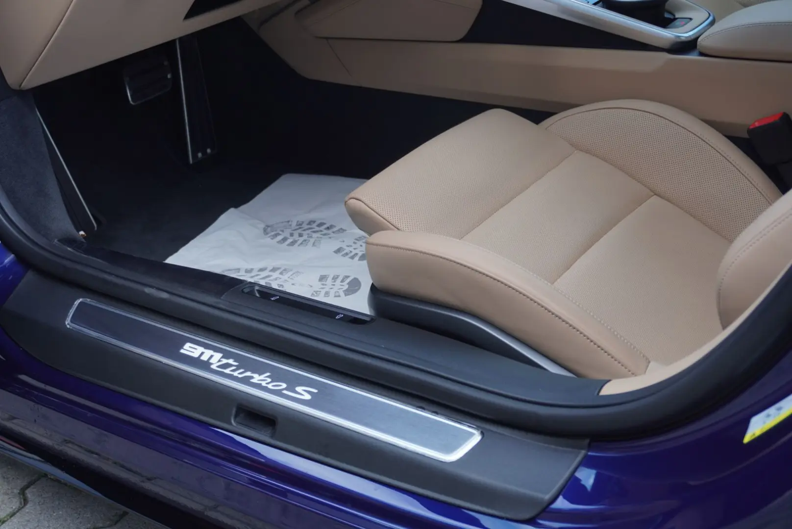 992 Turbo S Sport Design Lift Burmester PASM