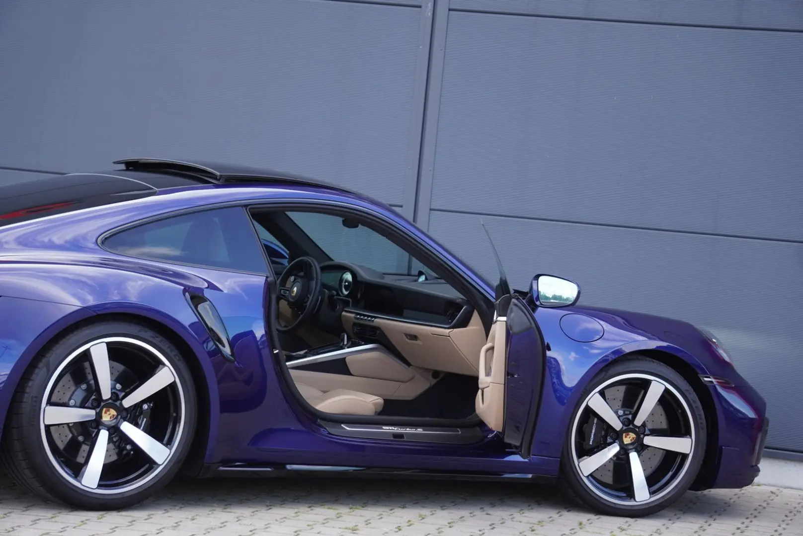 992 Turbo S Sport Design Lift Burmester PASM