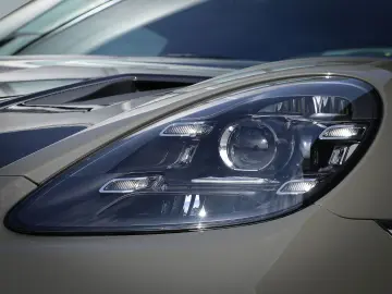 Cayman 718 GT4 RS Weissach-Paket Alexgrau PCCB