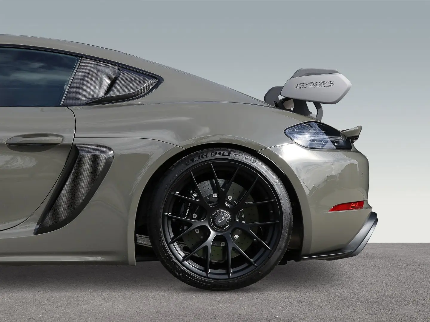 Cayman 718 GT4 RS Weissach-Paket Alexgrau PCCB