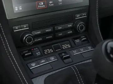 Cayman 718 GT4 RS Weissach-Paket Alexgrau PCCB