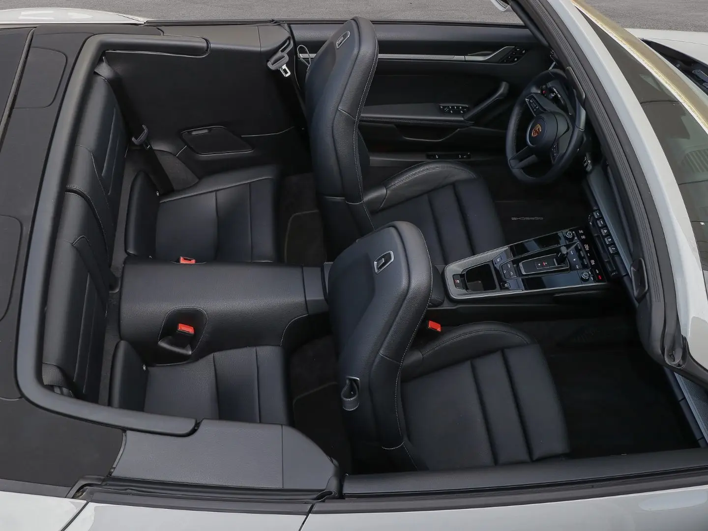 992 911 Carrera 4S Cabrio s Surround-View LED