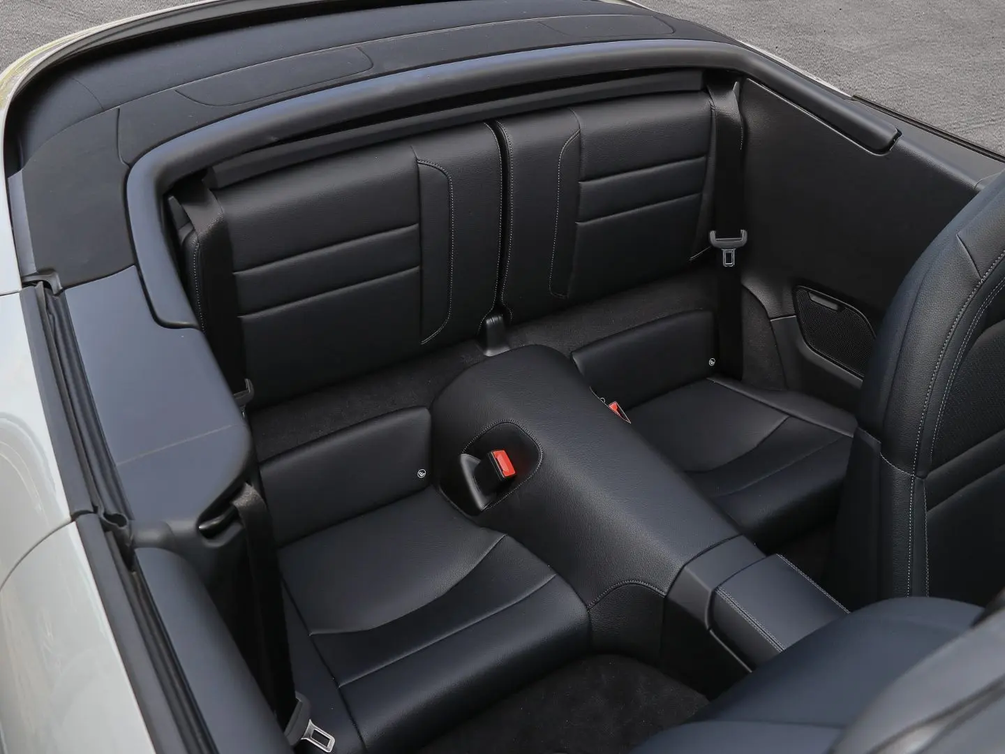 992 911 Carrera 4S Cabrio s Surround-View LED