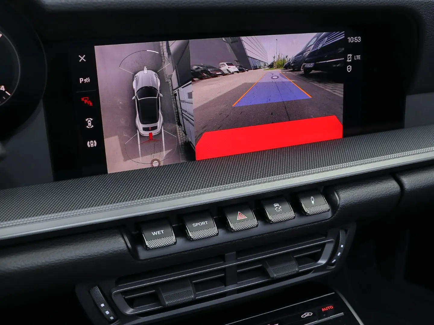 992 911 Carrera 4S Cabrio s Surround-View LED