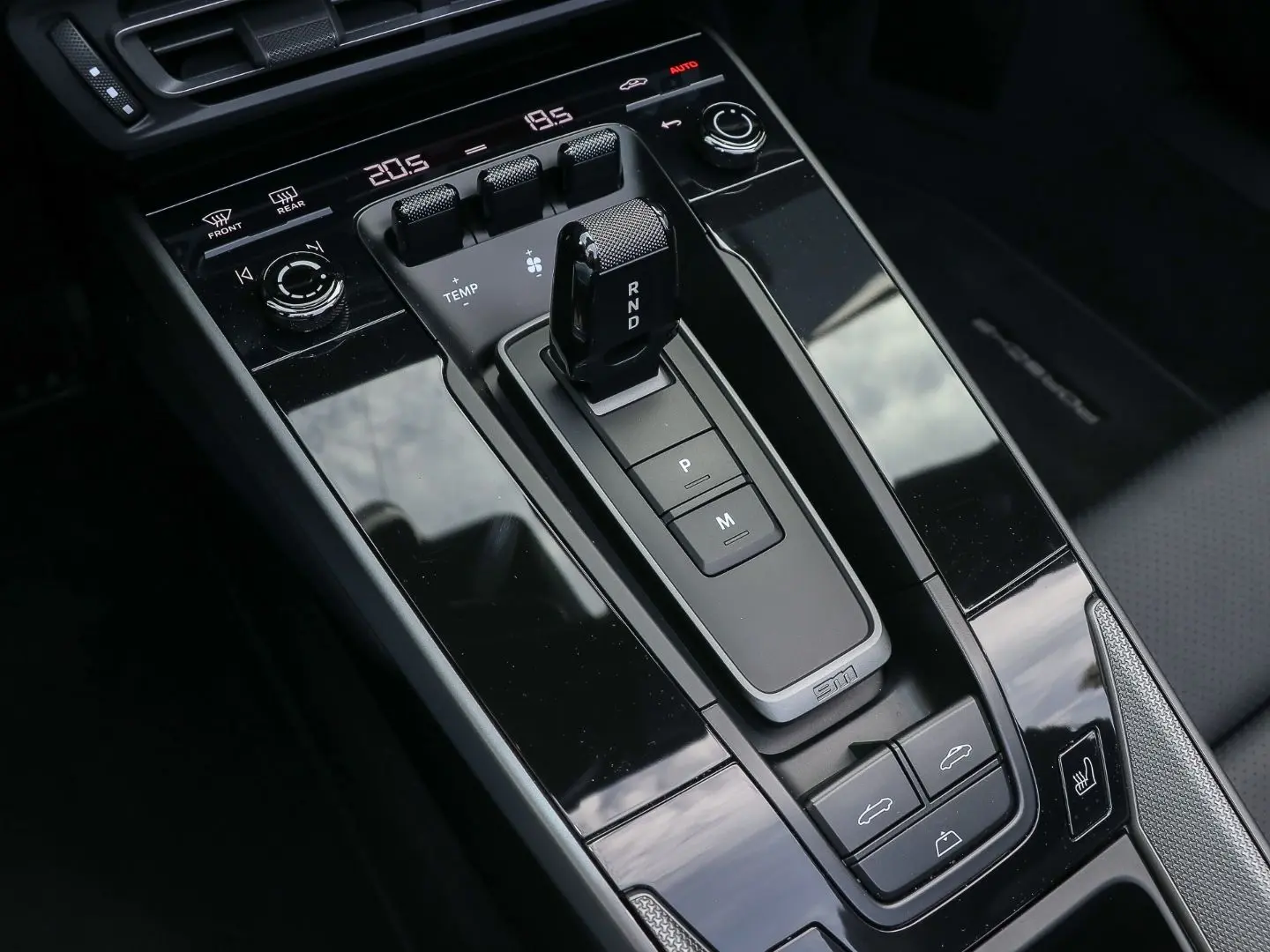 992 911 Carrera 4S Cabrio s Surround-View LED