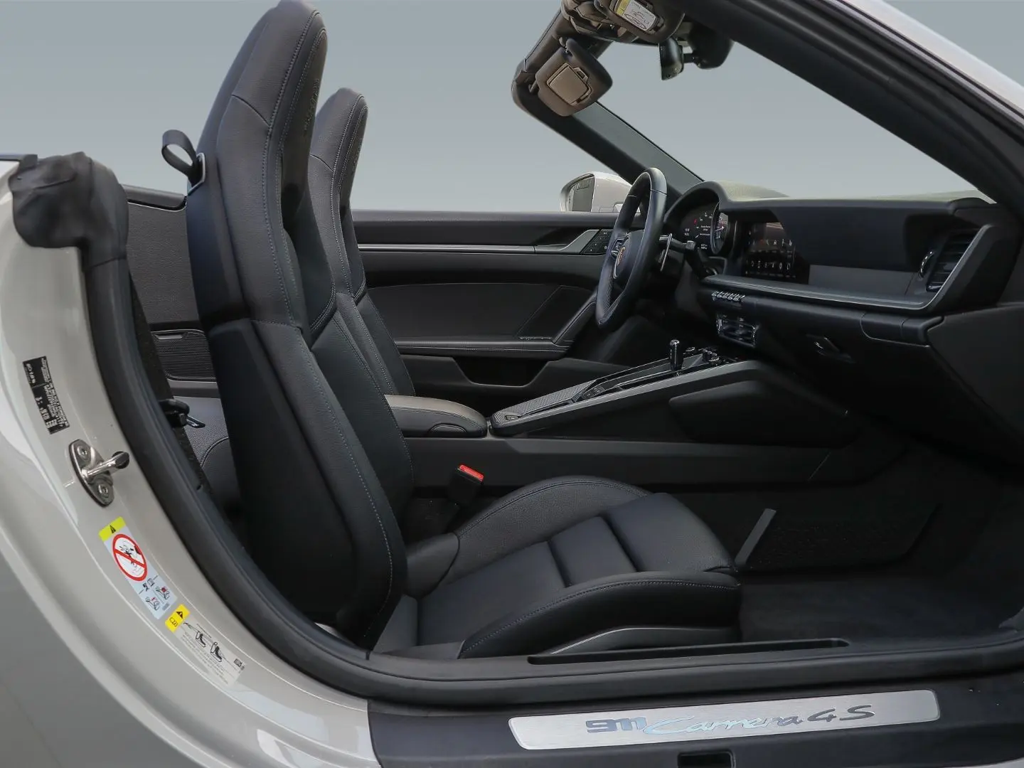 992 911 Carrera 4S Cabrio s Surround-View LED