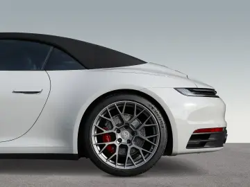 992 911 Carrera 4S Cabrio s Surround-View LED