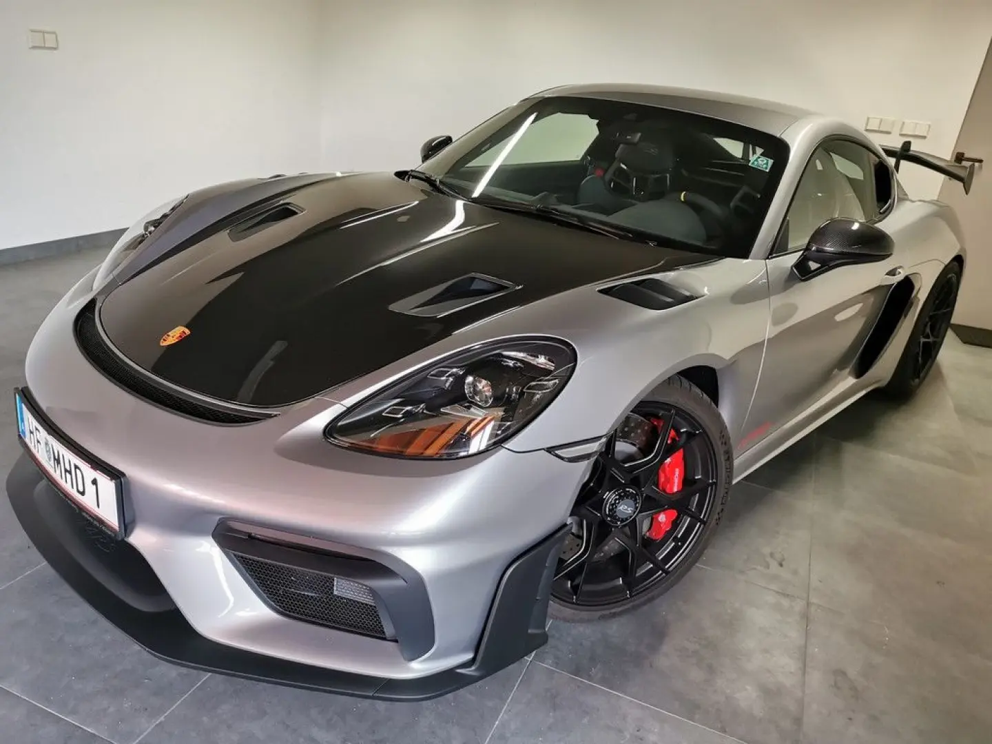 Cayman GT4 RSWeissach Clubsport LED Approved