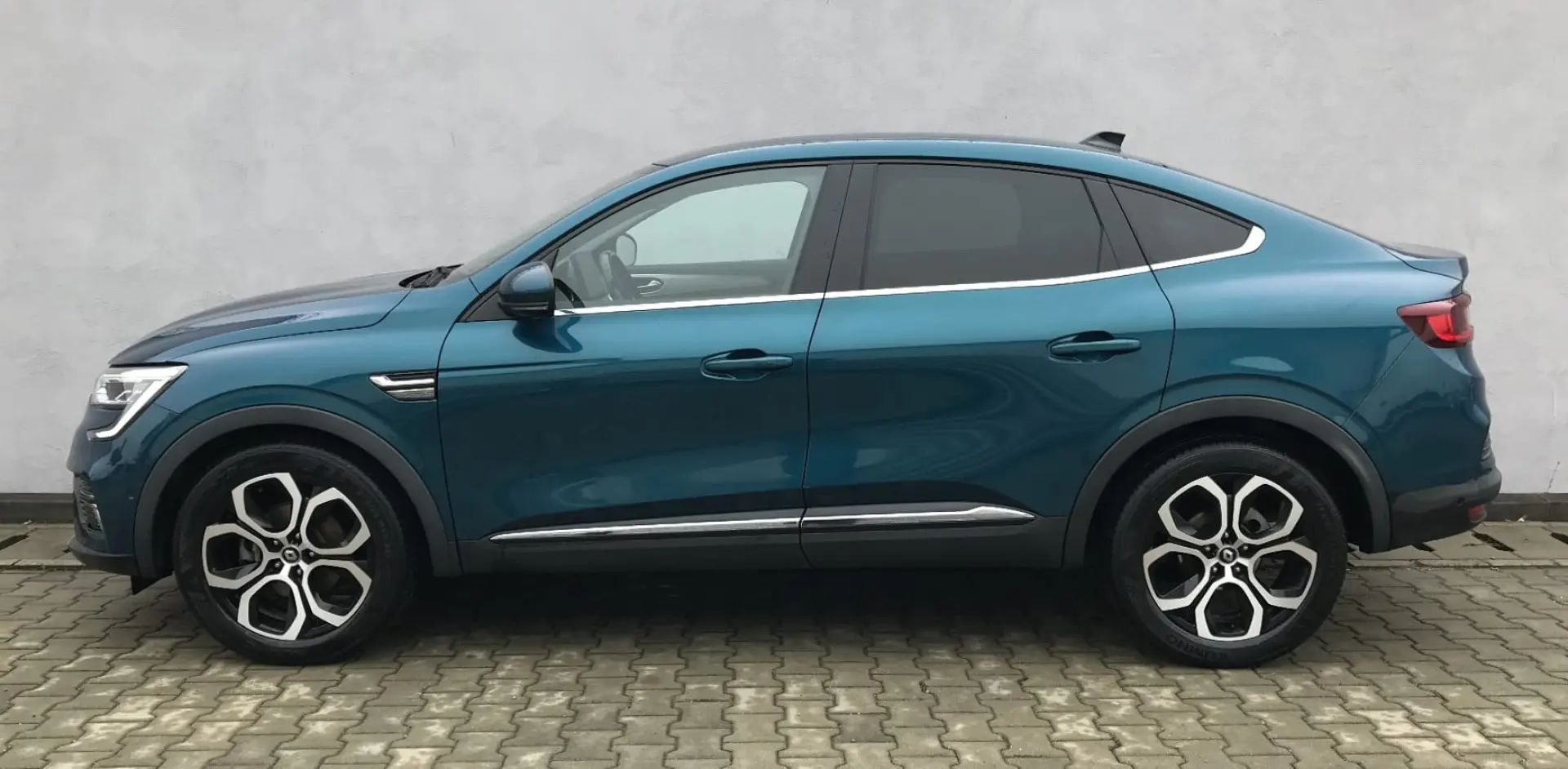 RENAULT ARKANA E-TECH