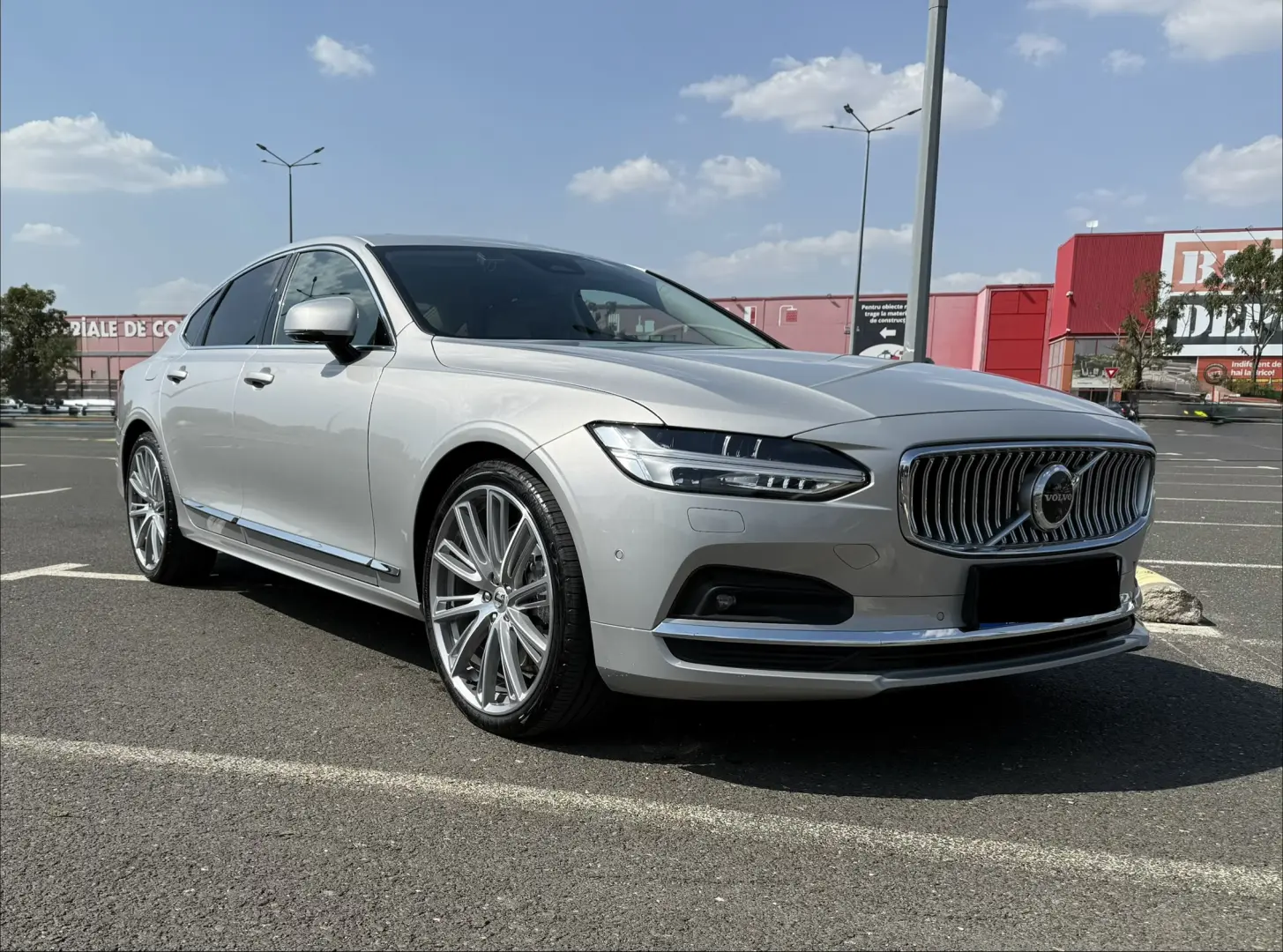 Volvo S90