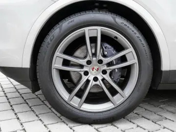 Porsche Cayenne Coupe