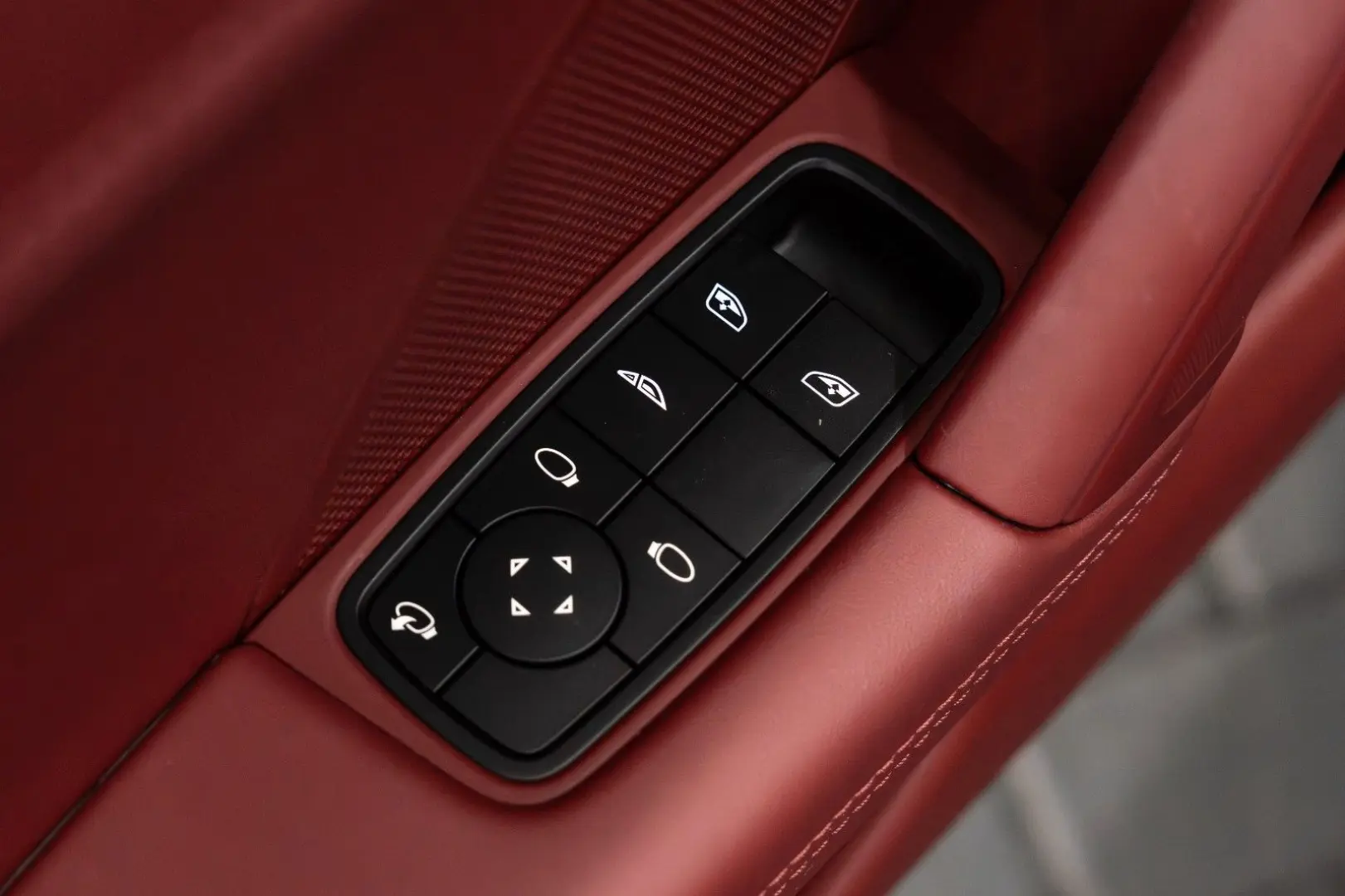 992 4 Cabrio BOSE 14-WEGE-SITZE PDLS 21 LM DAB