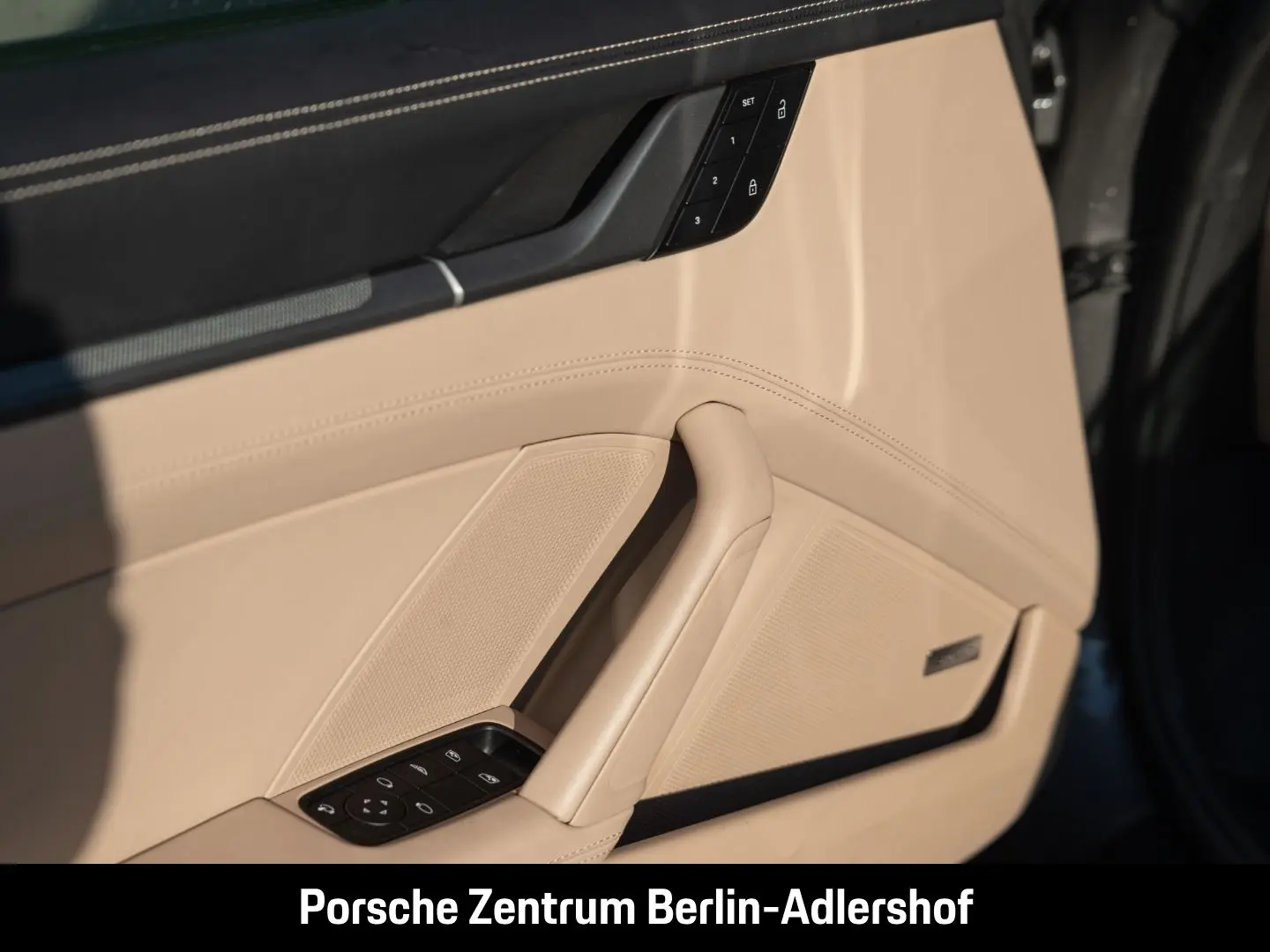 992 911 Carrera 4 Cabrio InnoDrive Surround-View