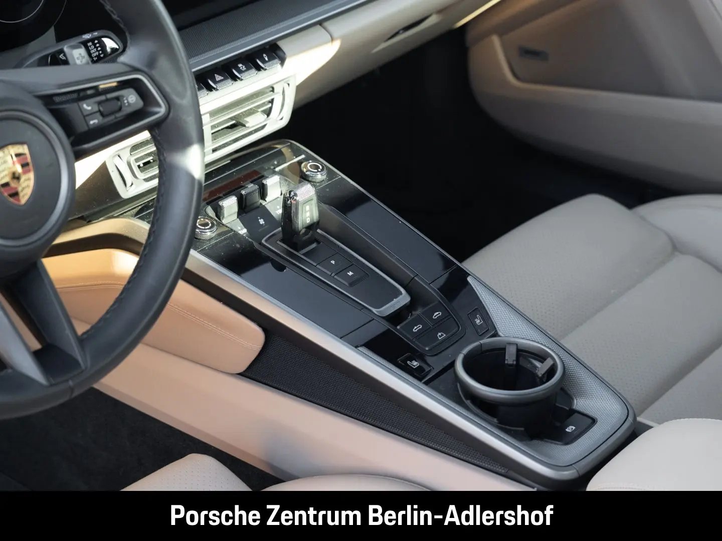 992 911 Carrera 4 Cabrio InnoDrive Surround-View