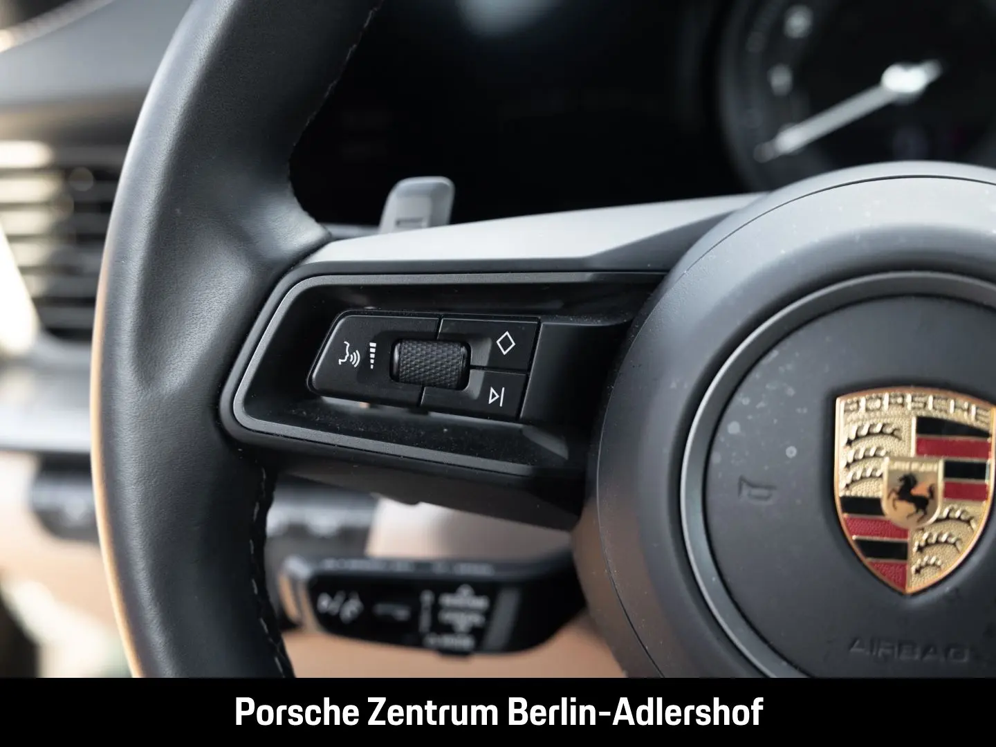 992 911 Carrera 4 Cabrio InnoDrive Surround-View