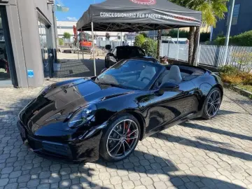 Porsche 911 992 Carrera 4 Cabriolet 385 CV (992.