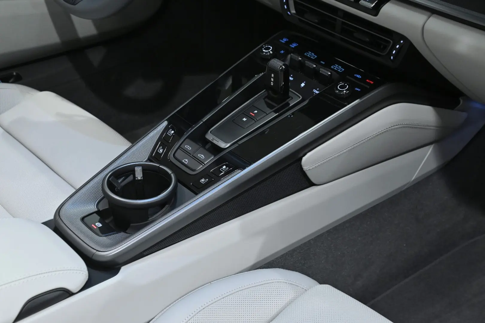 911 Carrera 4 Cabrio PDK Modell 992