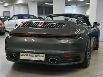 911 Carrera 4 Cabrio PDK Modell 992