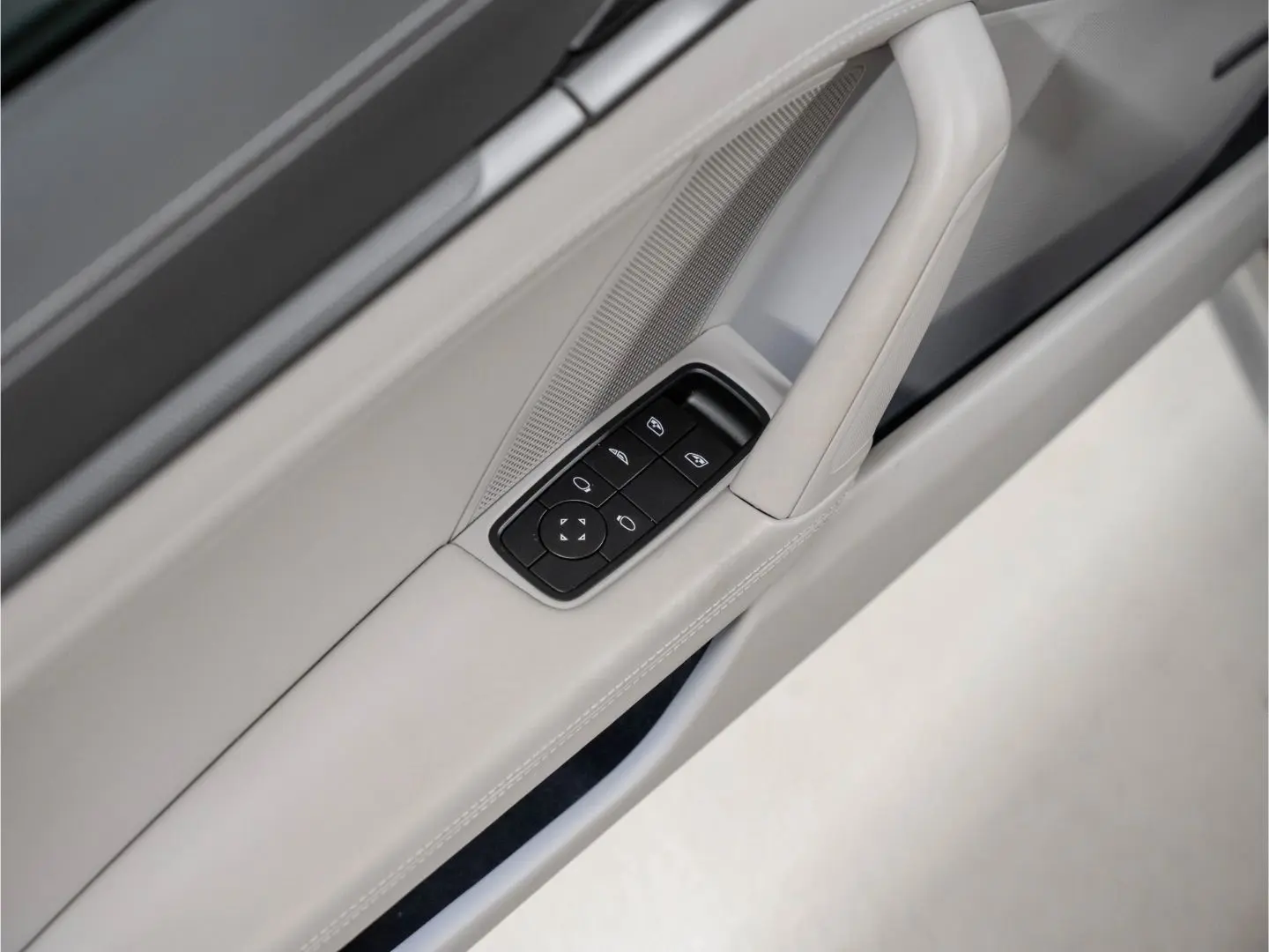 992 Carrera 4S Cabriolet Sport Chrono Lift-VA