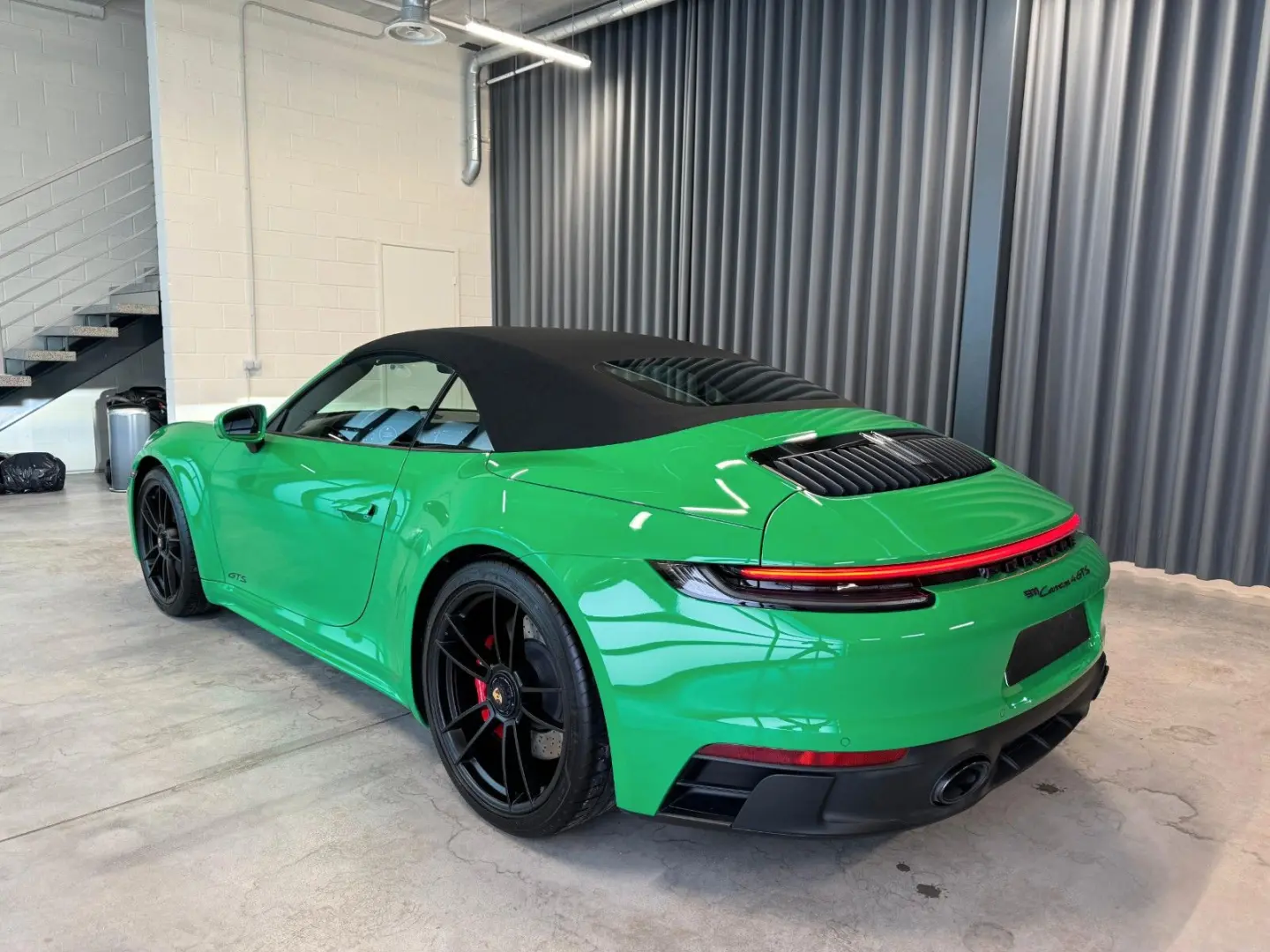 992 911 Carrera 4 GTS Cabriolet