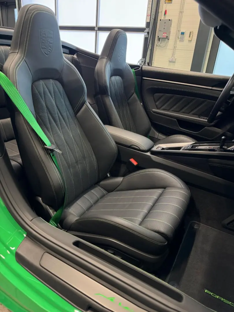 992 911 Carrera 4 GTS Cabriolet