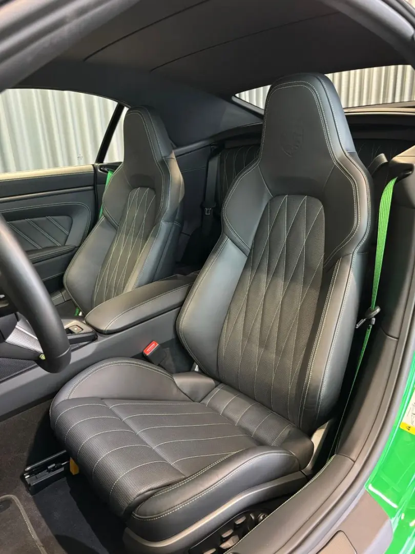 992 911 Carrera 4 GTS Cabriolet