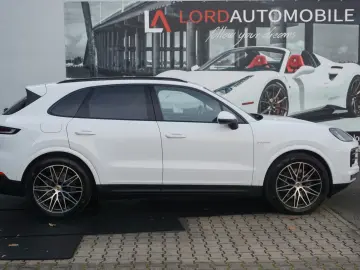 Cayenne E-Hybrid 18 Wege Sportsitze Pano AHK
