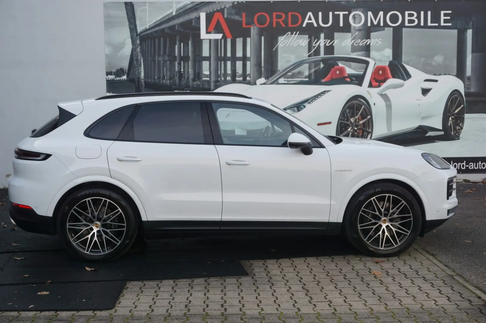 Cayenne E-Hybrid 18 Wege Sportsitze Pano AHK