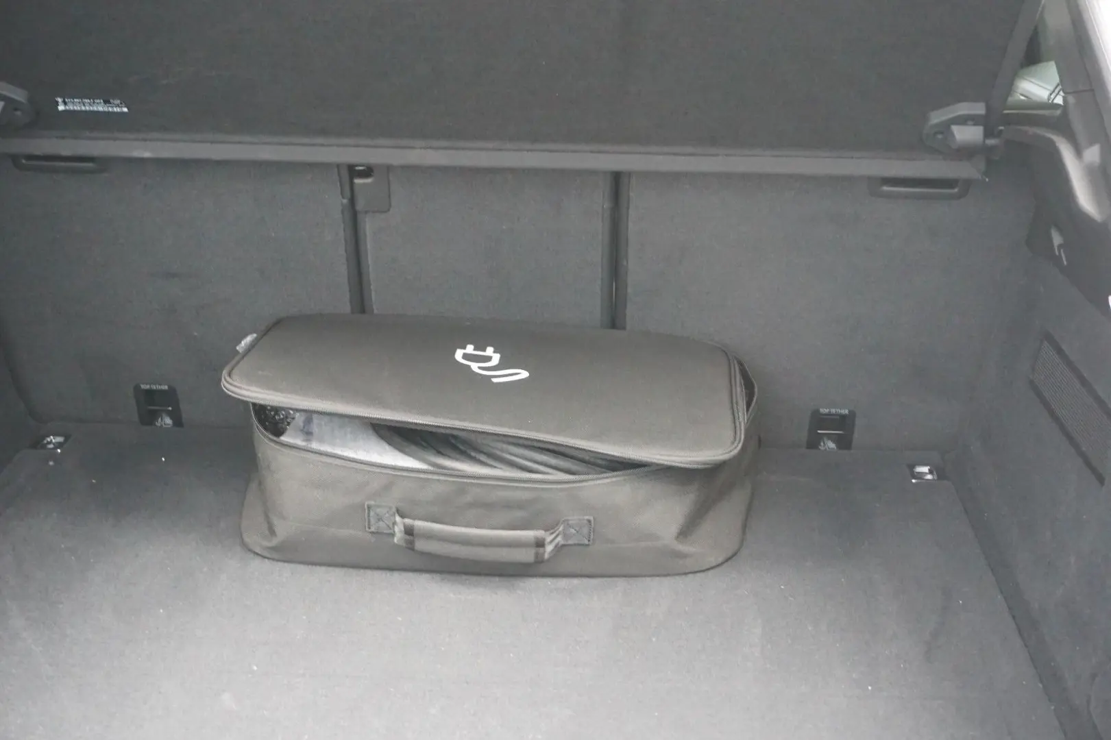 Cayenne E-Hybrid 18 Wege Sportsitze Pano AHK