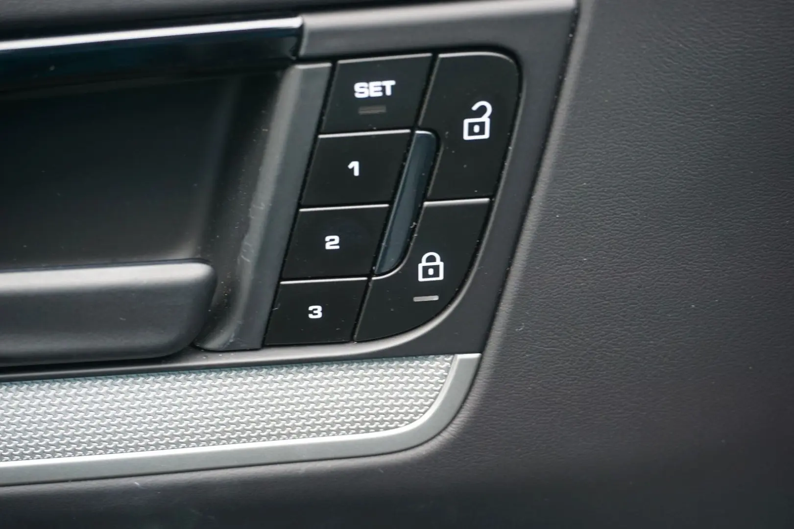 Cayenne E-Hybrid 18 Wege Sportsitze Pano AHK