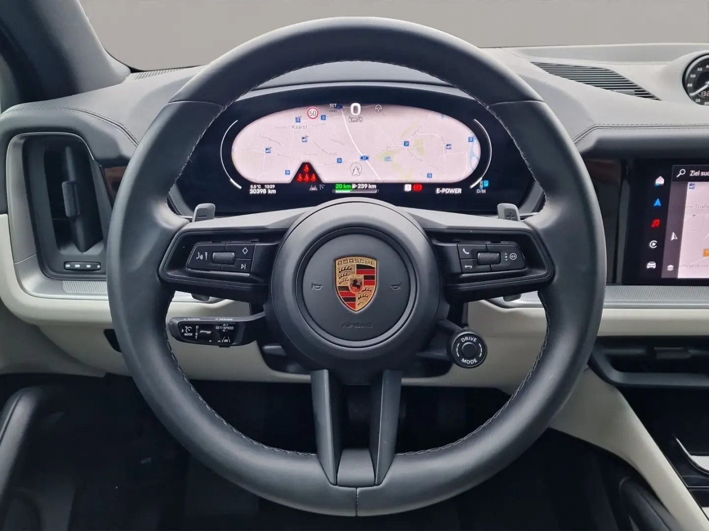 Cayenne E-Hybrid BiColor HALenkung PDCC Pano 21z